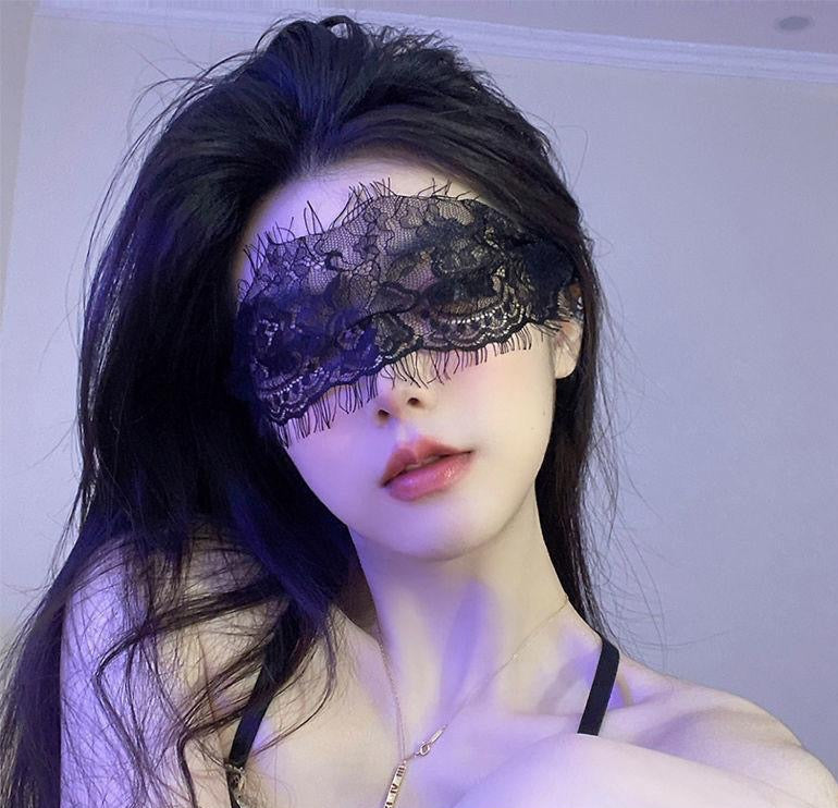 Masque pour les yeux en dentelle tentation