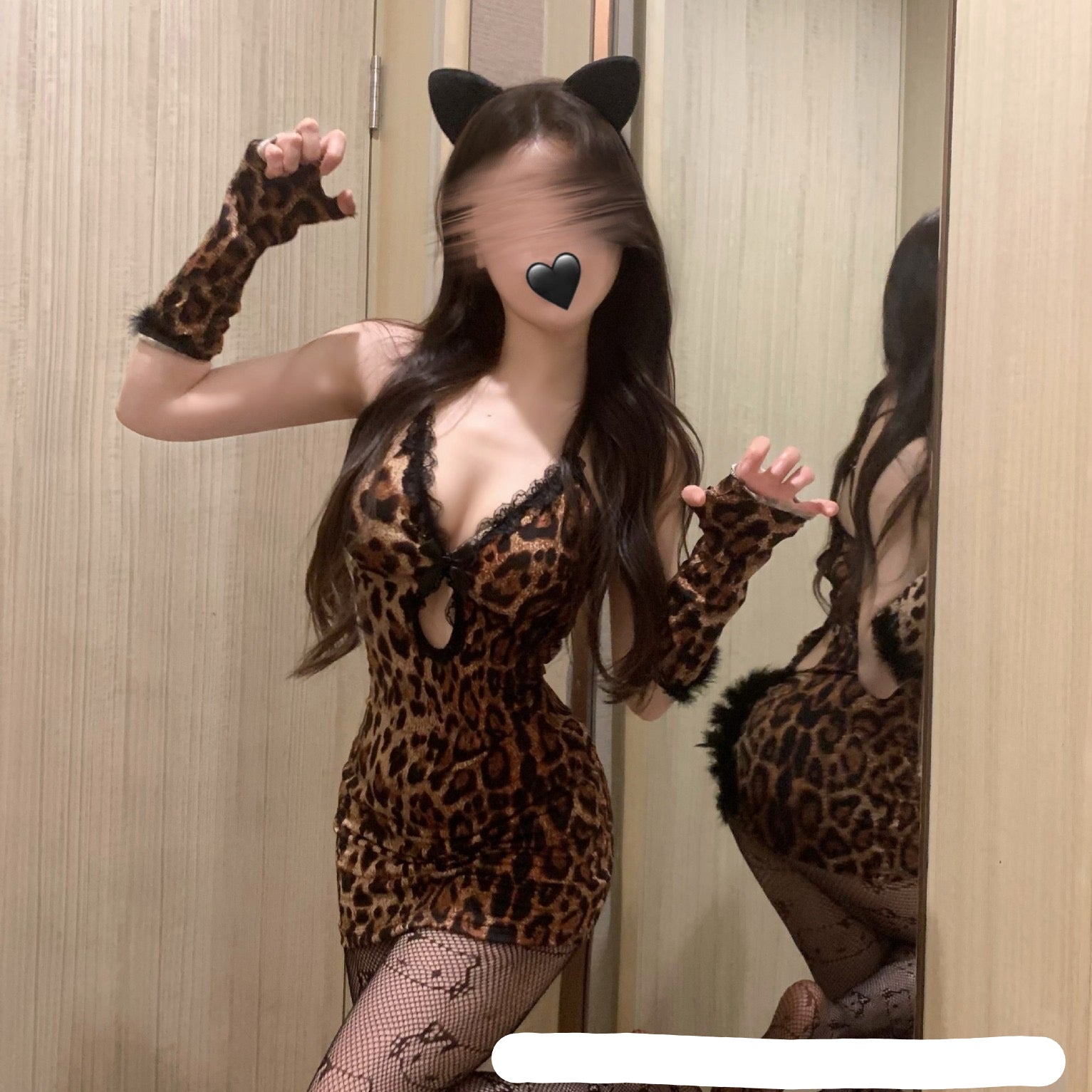 Petit guépard mignon et féroce